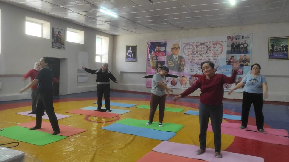 Free fitness classes in Kochkor district in Kyrgyzstan. Photo: Demilgeluu Jashtar Public Foundation
